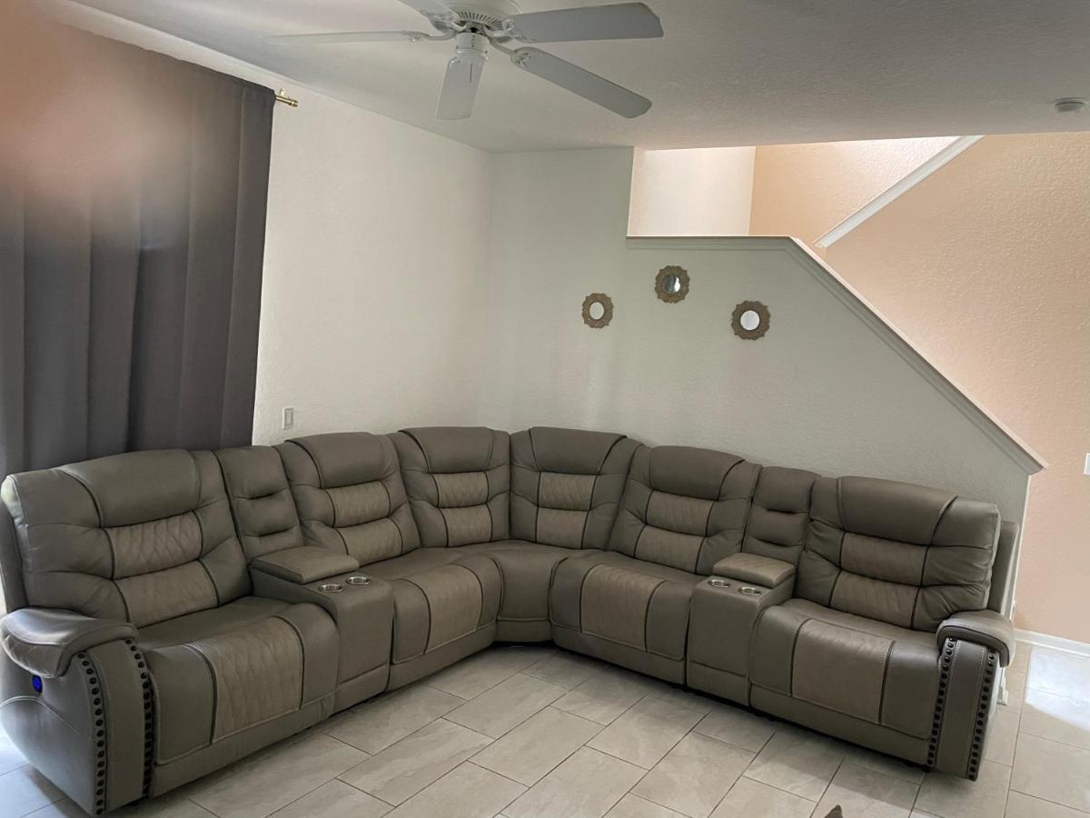 Serene Family Friendly Townhouse In The Wonderful Regal Palms 대번포트 외부 사진