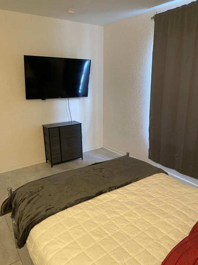 Serene Family Friendly Townhouse In The Wonderful Regal Palms 대번포트 외부 사진