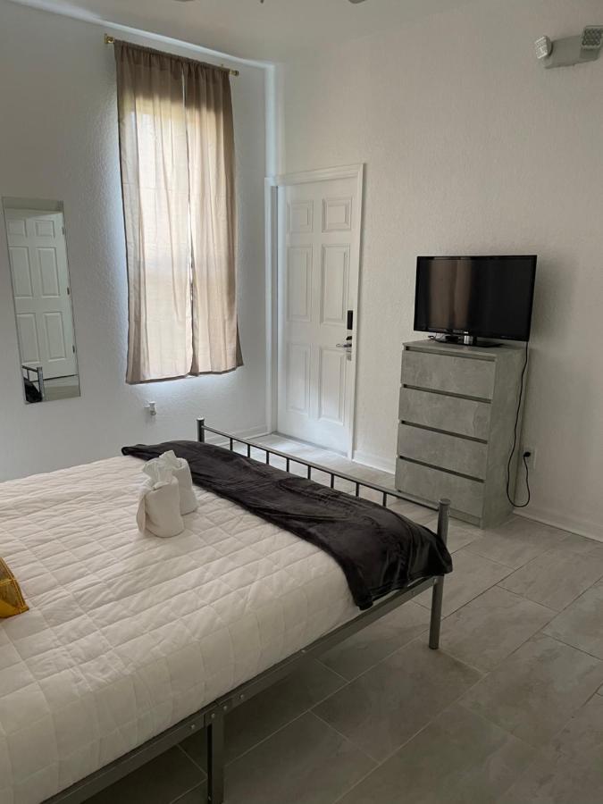 Serene Family Friendly Townhouse In The Wonderful Regal Palms 대번포트 외부 사진